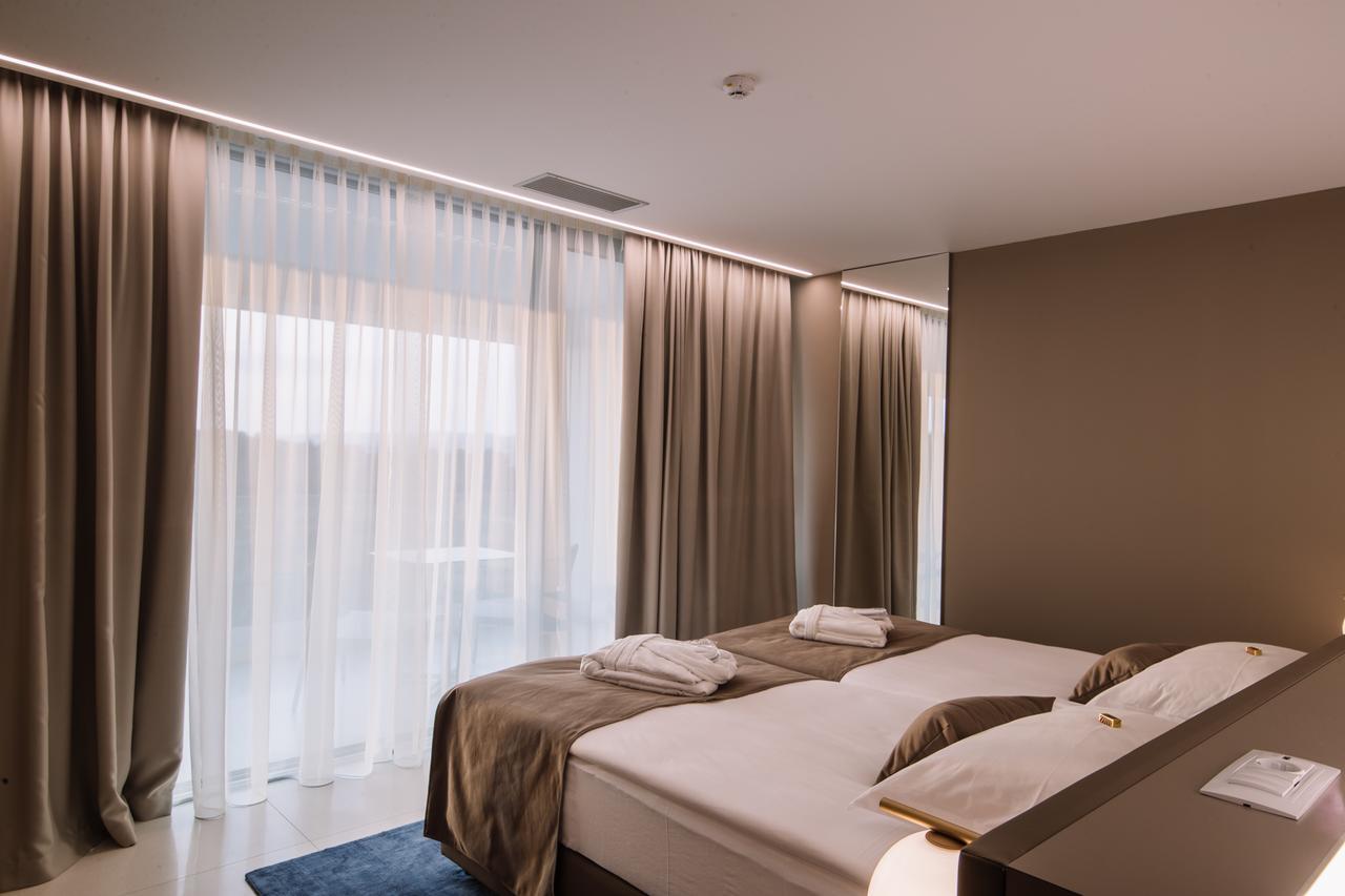 Aparthotel Joel Novalja Zewnętrze zdjęcie